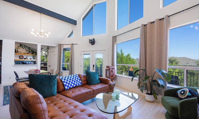 Point Venture House | A vibrant Lake Travis retreat with stunning views, cozy spaces, and endless fun.