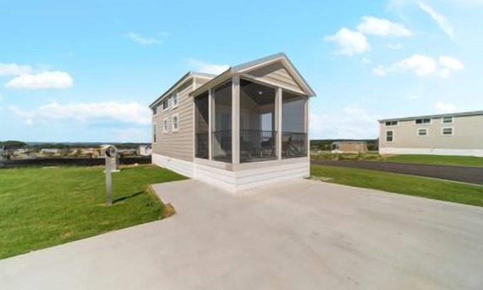 Fredericksburg Cottage | A Walk In The Clouds - 224