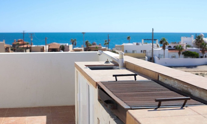Las Conchas House | A Wave From It All Su