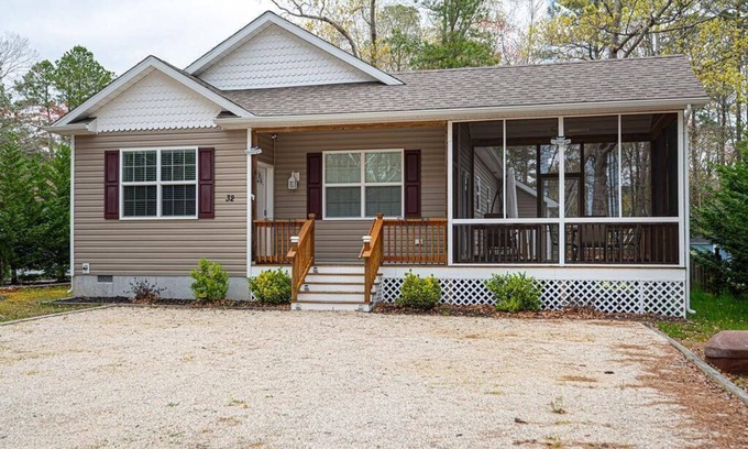 Ocean Pines House | A Wave From It All-Non Group Rental-Sleeps 6