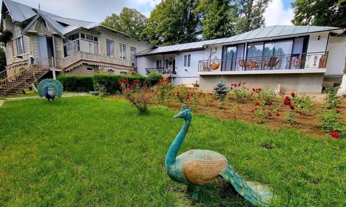 Tbilisi Hotel | A well-furnished house in Kojor welcomes you with pleasure.