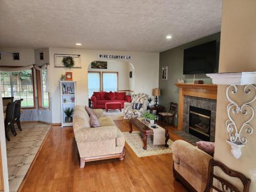 Lafayette House | A Wine Country Home in Yamhill County