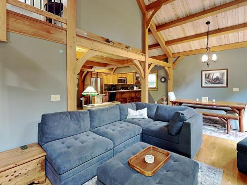 Oakland House | A Winter View