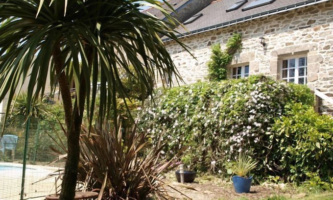 Baud Cottage | A wonderful cottage full of character with private heated swimming pool and gym