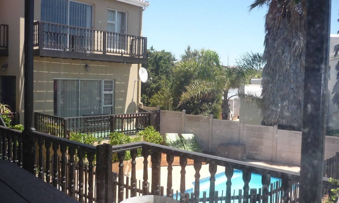 Wavecrest Bed & Breakfast | A1 Kynaston collection