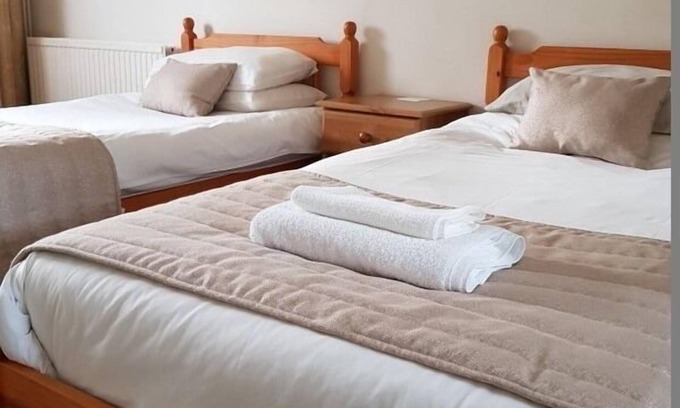 Kilmington Bed & Breakfast | A35 PitStop