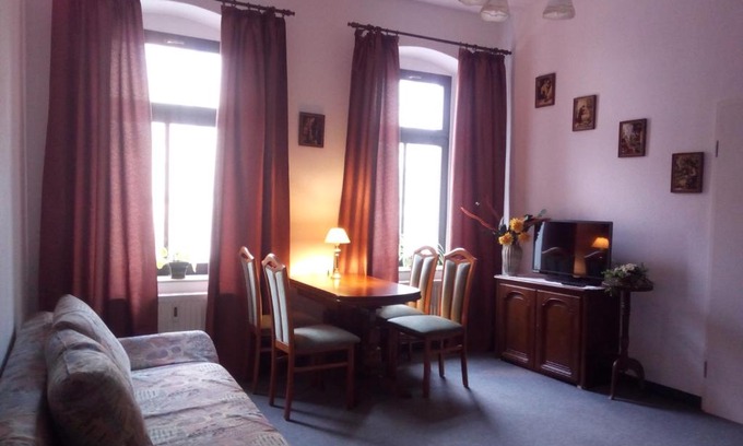 Bernsdorf House | AA-Apartment -7 Wohnungen für Geschäftsreisende - wie zu Hause