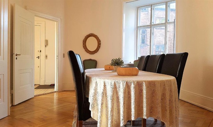 Copenhagen Apartment | Aaboulevard Apartment