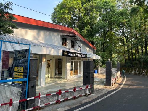 Tallital Hotel | Aamod Feather Touch - Nainital