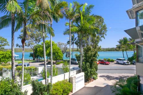 Noosaville Apartment | Aarons Luxury Retreat