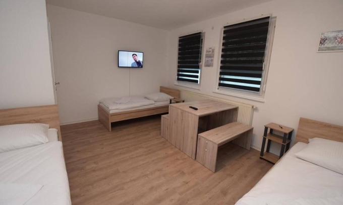 Stuttgart Hostel | AB Apartments Messezimmer Möhringen - Hostel