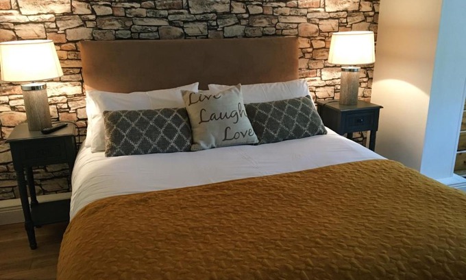 Adare House | Abbeyvilla Guesthouse Room Only