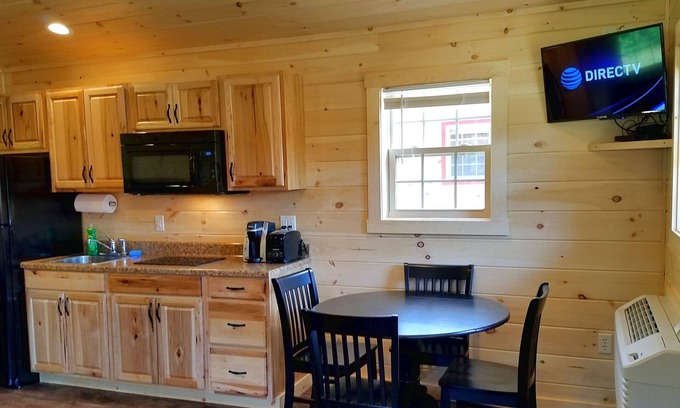 Abbot Hotel | Abbot Trailside Lodging