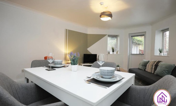 Cotham Apartment | Aberdeen Apartments, Redland, Great Location