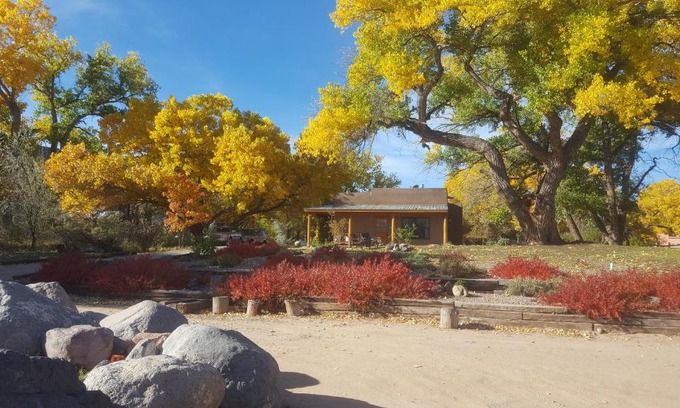 Abiquiu Hotel | Abiquiu Inn