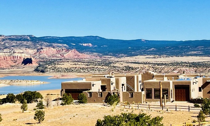 Youngsville Bed & Breakfast | Abiquiu Lake Inn & Breakfast: Soul-stirring experiences meet unrivaled views.