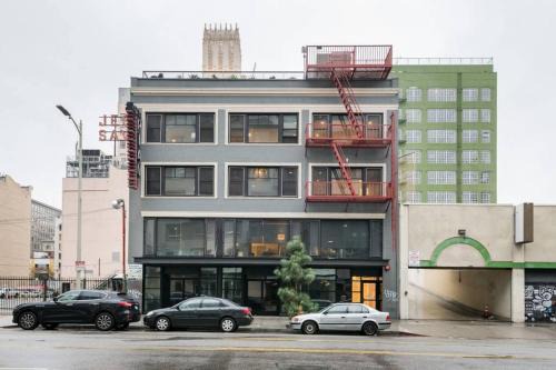 Financial District Apartment | Abode Los Angeles - Downtown South Park
