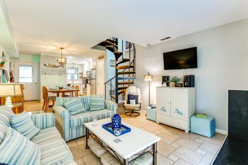 Bethany Beach House | about 1 Block to Bethany Beach, Retreat with Pool Access