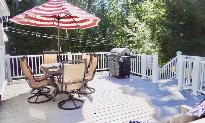 York Beach House | About Mia's Place