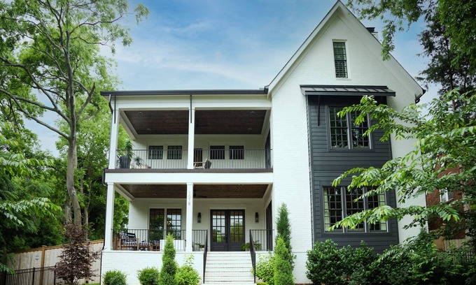 Nashville House | Above Nashville 12 South | Pool&Spa | 12 Beds| Large Groups I Luxury Services