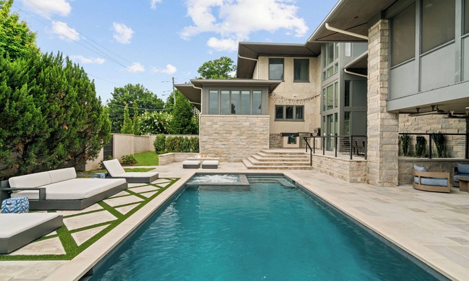 Belmont - Hillsboro House | Above Nashville Premiere | Pool&Spa | 12 South | Gym I TheaterI Luxe Services