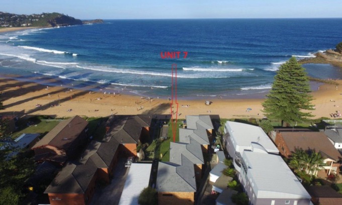Avoca Beach Apartment | Absolute Beachfront - South Strand 7 Linen & WiFI