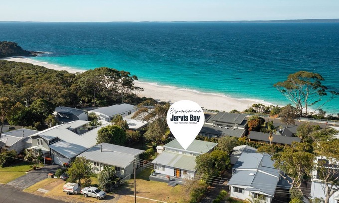 Hyams Beach House | Absolute Blue by Experience Jervis Bay