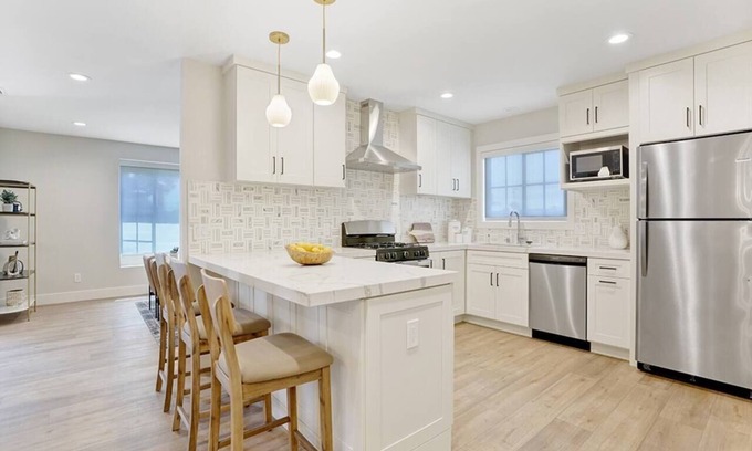 Fullerton House | Absolutely Stunning Remodeled Home 4mi to Disney