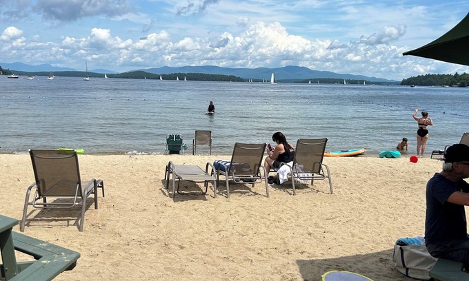 Gilford Resort | Abut BNH Pavilion private beach pool ground level internet queen bed & sofa bed