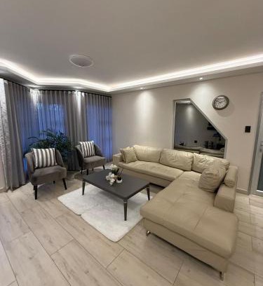 Windhoek House | Acacia Tranquil Windhoek