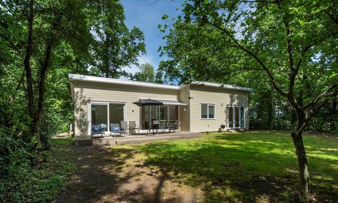 Nieuw-Haamstede House | Acacialaan 7 holiday in comfortable holidayhome located in nature