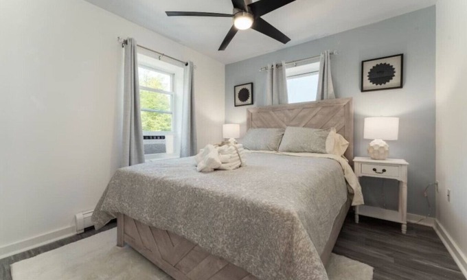 Trenton Apartment | Acadia Basecamp | Walk to Lobster House, Coffee, Bakery | 1 Gig Wifi (5)