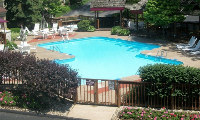 Port Clinton Condo | ACCEPTING WINTER RENTERS, FABULOUS HARBORSIDE CONDO, AWESOME SUNSETS