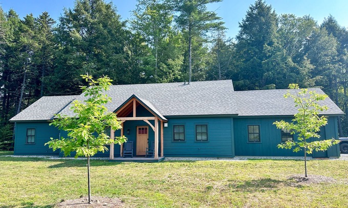 Waitsfield House | Accessible single-level 3-bedroom house with AC, WiFi in Waitsfield