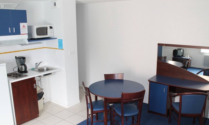La Roche-Posay Apartment | Accessible T3 Apt near Thermal Baths, pool & parking - La Roche-Posay