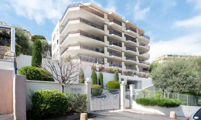 Saint Philippe Apartment | Accogliente appartamento romantico con ampio giardino e parcheggio privato
