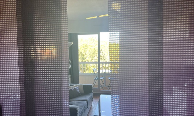 Le Brusc Apartment | accommodation for 4 people 300m from the sandy beach of Brusc and the port