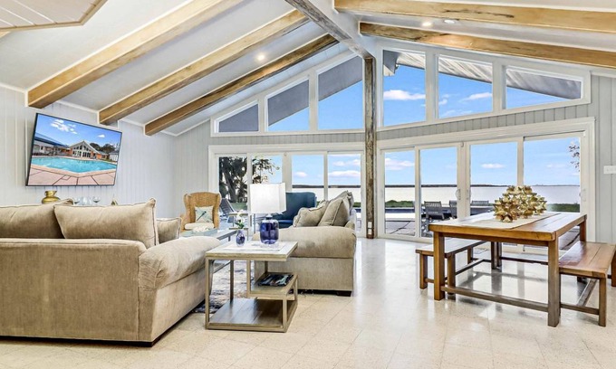 Ingleside Other | Accommodation ∙ 1 bedroom ∙ 12 guests