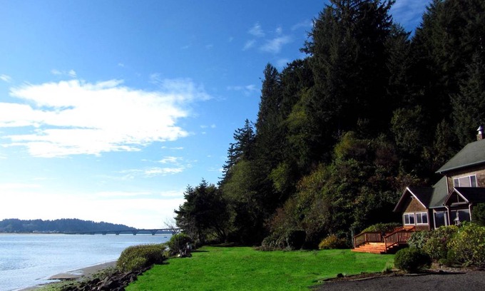 Waldport Other | Accommodation ∙ 1 bedroom ∙ 6 guests