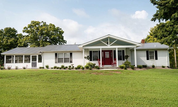 Milltown Other | Accommodation ∙ 4 bedrooms ∙ 10 guests