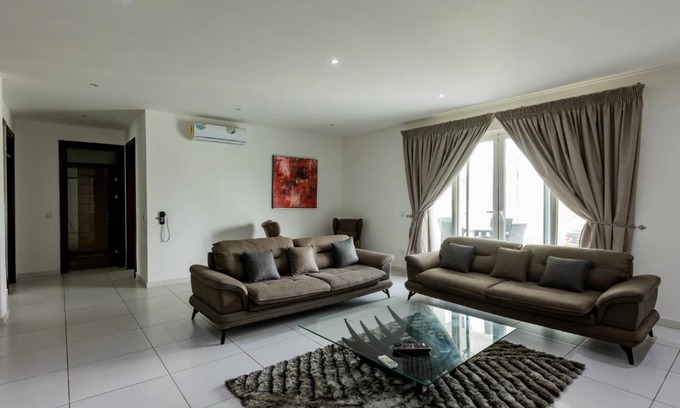 Cantonments Apartment | Accra Fine Suites - Henrietta's Residences