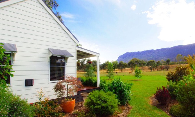 Buxton Cottage | Acheron Ridge Riverfront Accommodation