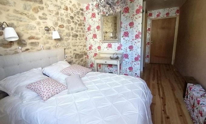 Saint-Bonnet-le-Froid House | Achilée Les Herbes de la saint Jean