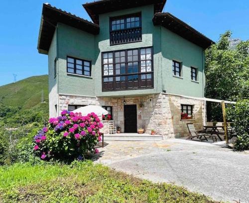 Arangas House | Acogedora casa en Arangas Cabrales