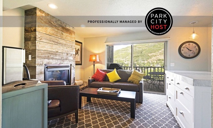 North Park City Condo | Acorn Chalet #2 - Walk to PC ski base! - 1BD