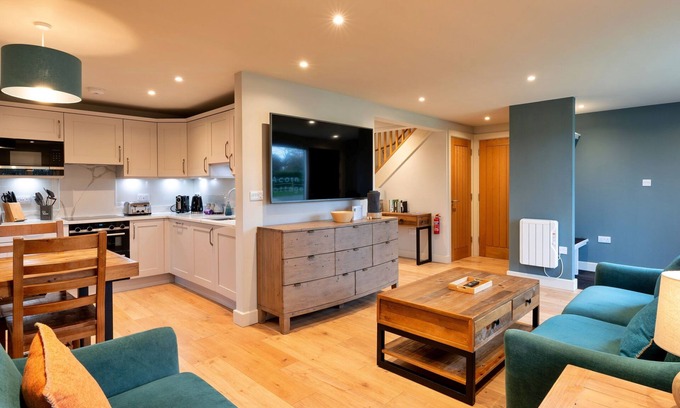 Dorsington House | Acorn Cottage by Interhome