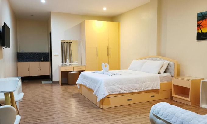 Bogo Apartment | Acrige Apartelle 2-4 pax Queen @ heart of Bogo City