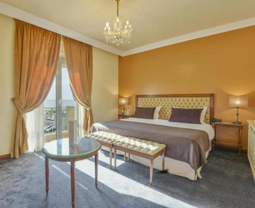 Les Berges du Lac Hotel | Acropole Tunis