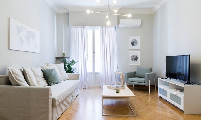 Makrigianni Apartment | Acropolis Heart 1BD Apartment in Plaka