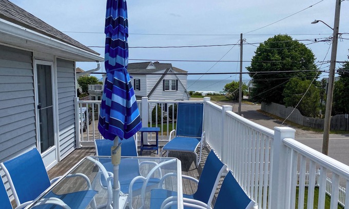 Rye House | Across from Residential Section of Jenness Beach